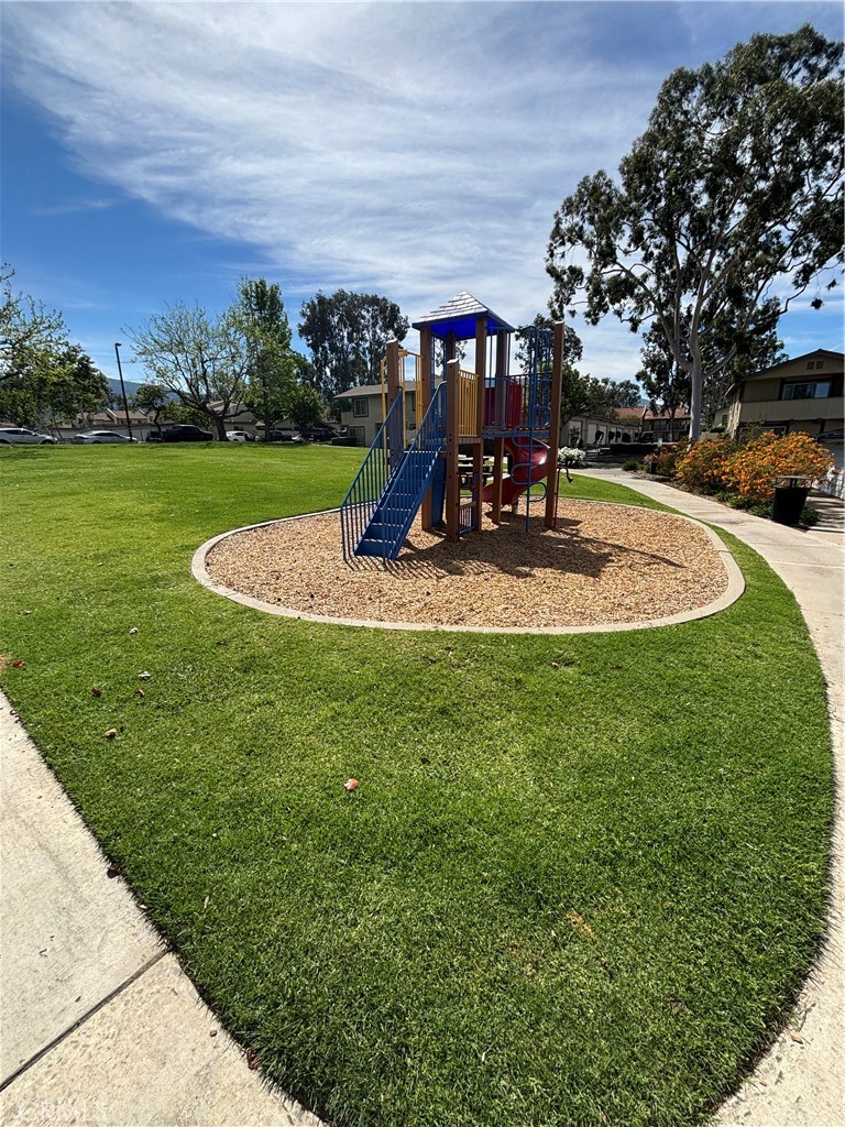 1408 Via Del Rio Corona, CA 92882 - Photo 17 of 31