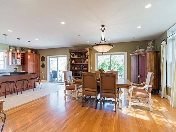 44 Marshall Road Wellesley, MA 02482 - Photo 12 of 30 Gallery Image 12
