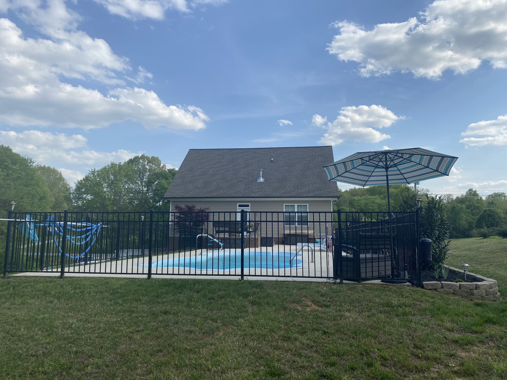 4925 Albright Road Clarksville, TN 37043 - Photo 3 of 32 Gallery Image 3