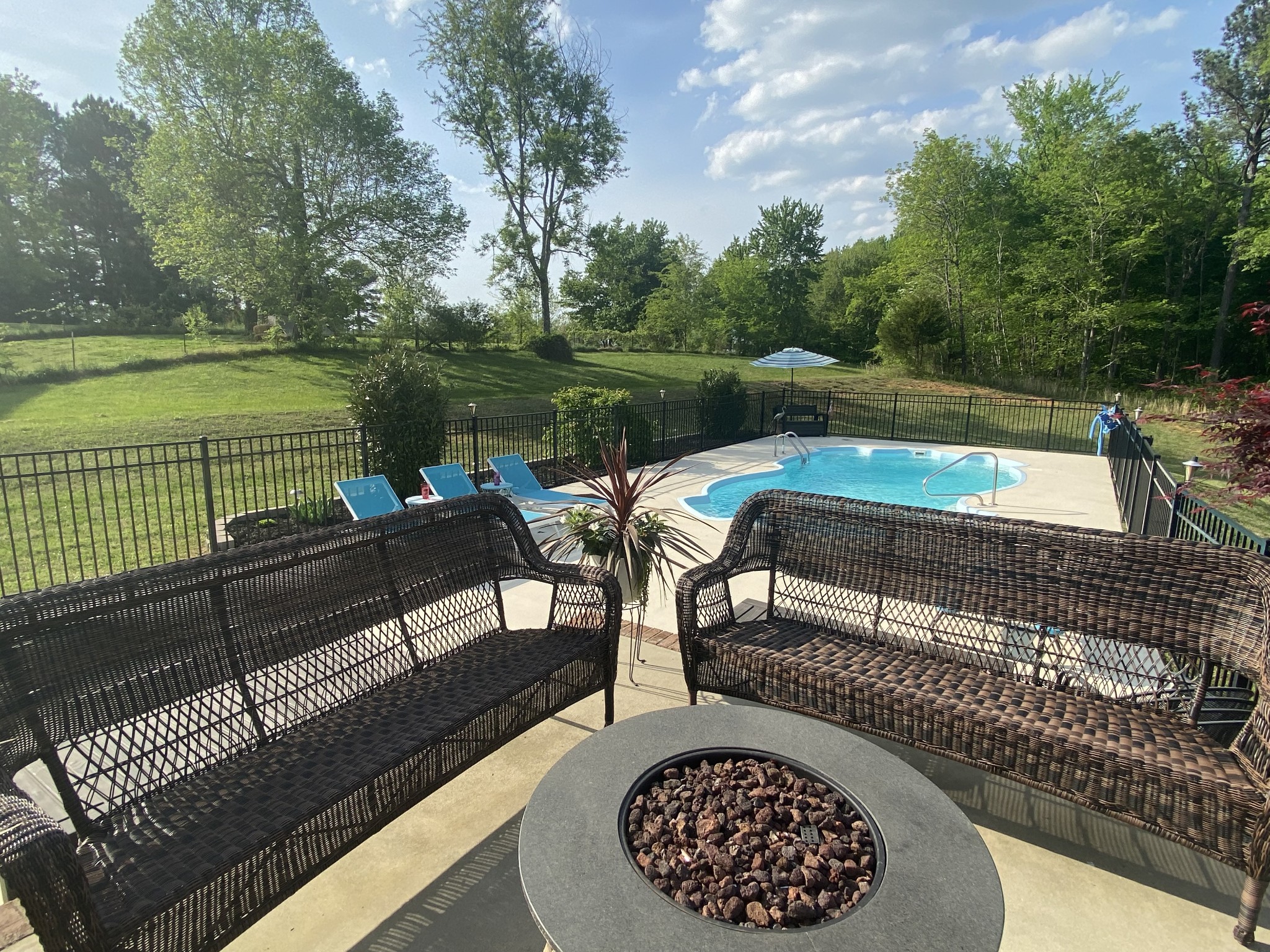 4925 Albright Road Clarksville, TN 37043 - Photo 7 of 32 Gallery Image 7