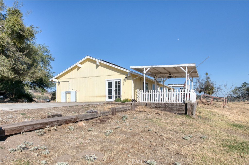 24620 Auberry Road Clovis, CA 93619 - Photo 4 of 42