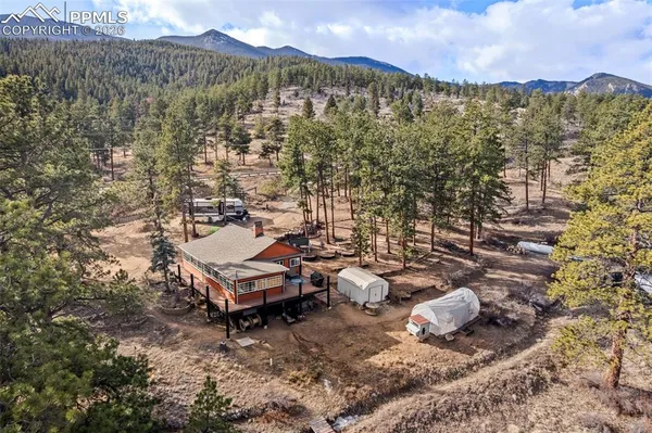 a view of a terrace with city view