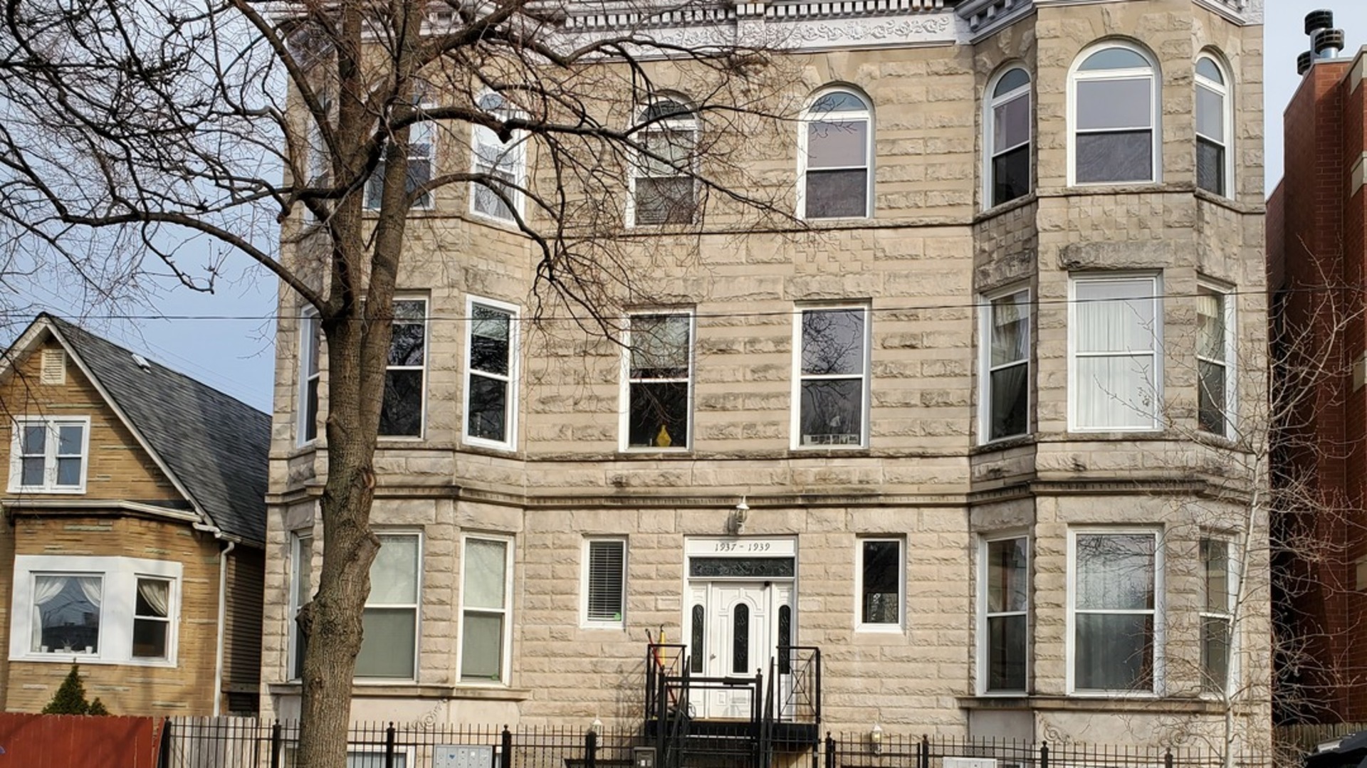 1939 North Sawyer Avenue, Unit GN, Chicago, IL 60647 Compass