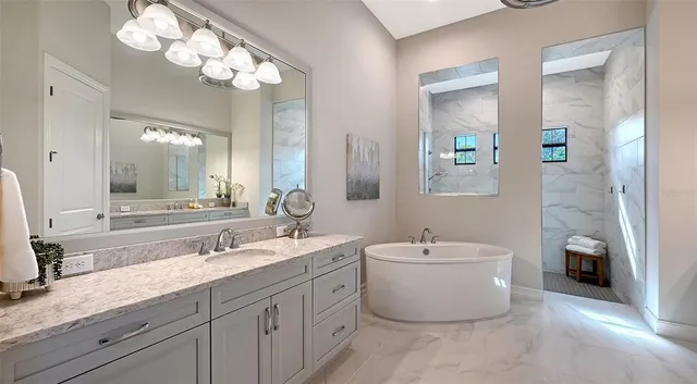 $2,250,000 | 16405 Kendleshire Terrace, Bradenton, FL 34202