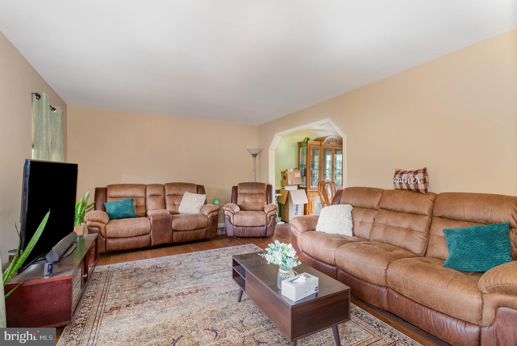 361 Deaven Road Harrisburg, PA 17111 - Photo 4 of 29 Gallery Image 4