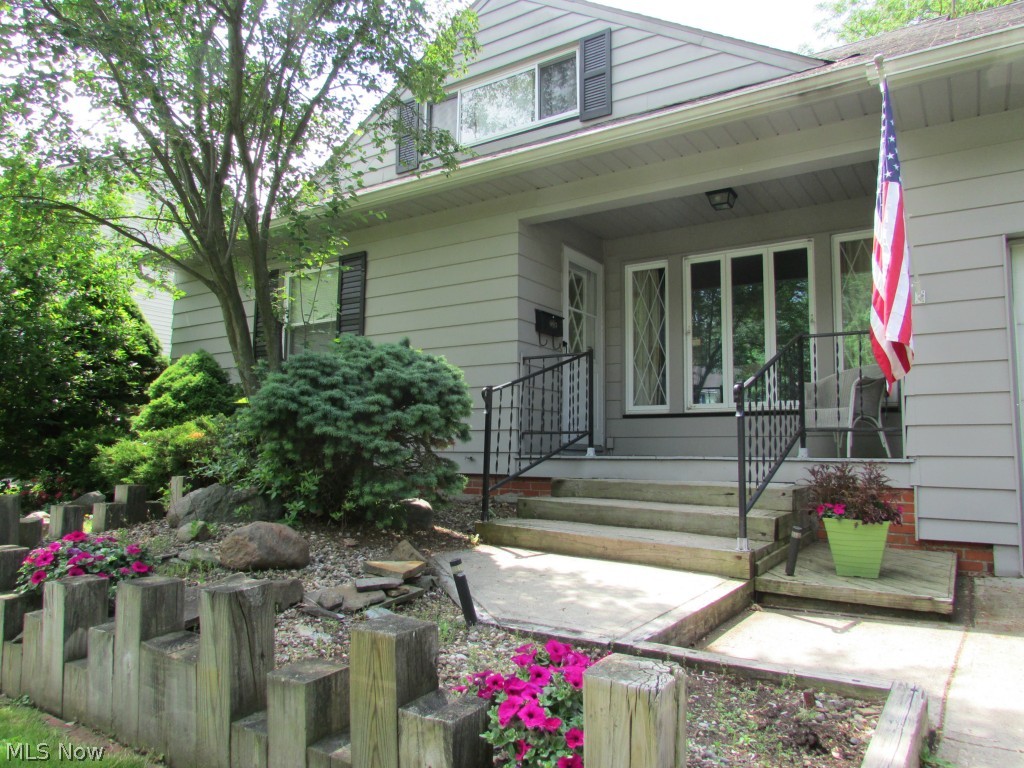 4760 Burger Road Cleveland, OH 44121 - Photo 3 of 25