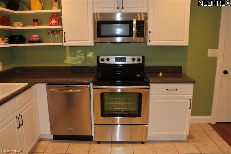 6985 Minnick Road Nashport, OH 43830 - Photo 8 of 20 New Stainless Steel Appliances