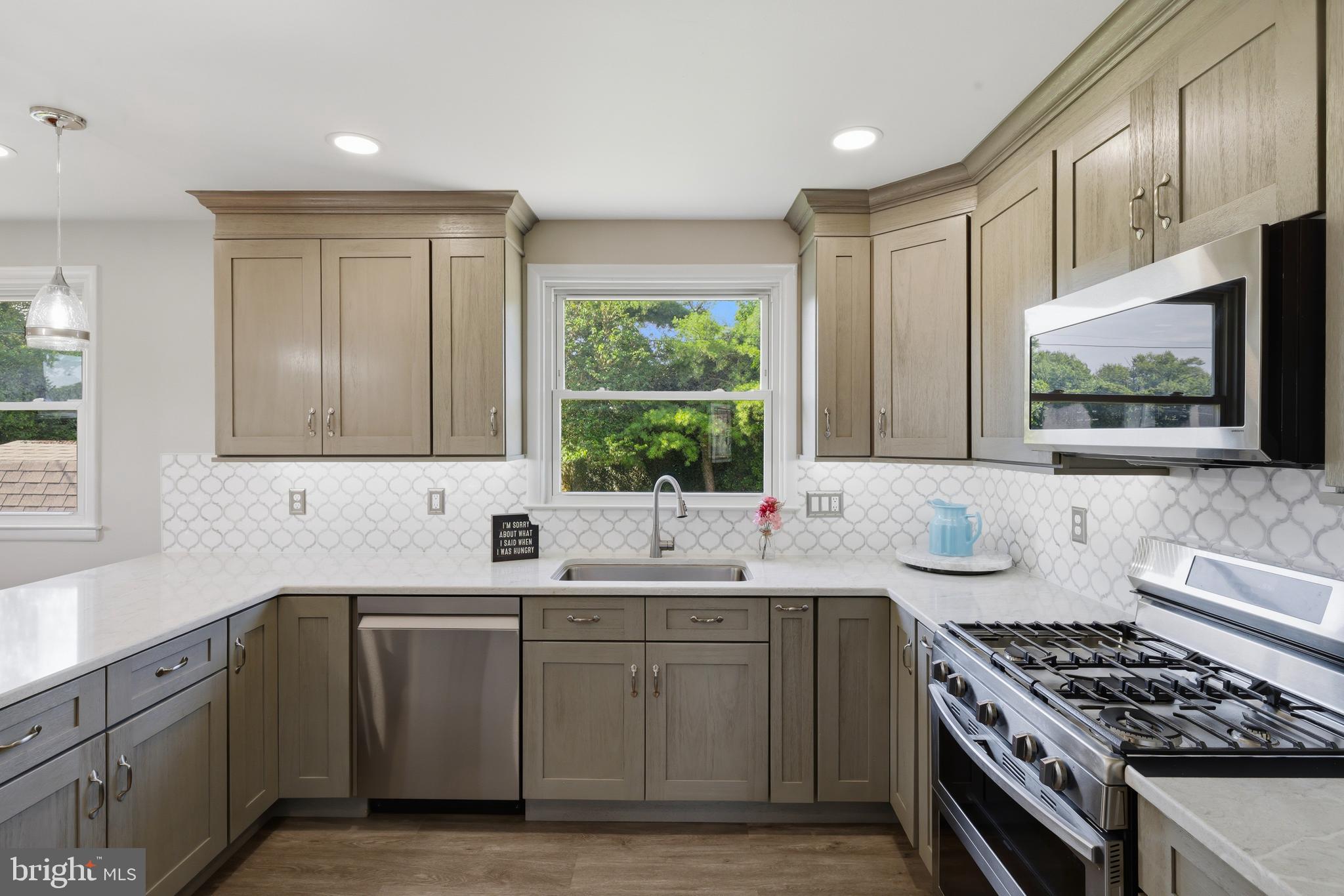 1620 Alston Road Towson, MD 21204 - Photo 8 of 32 Sleek SS appliances w/ microwave & gas range