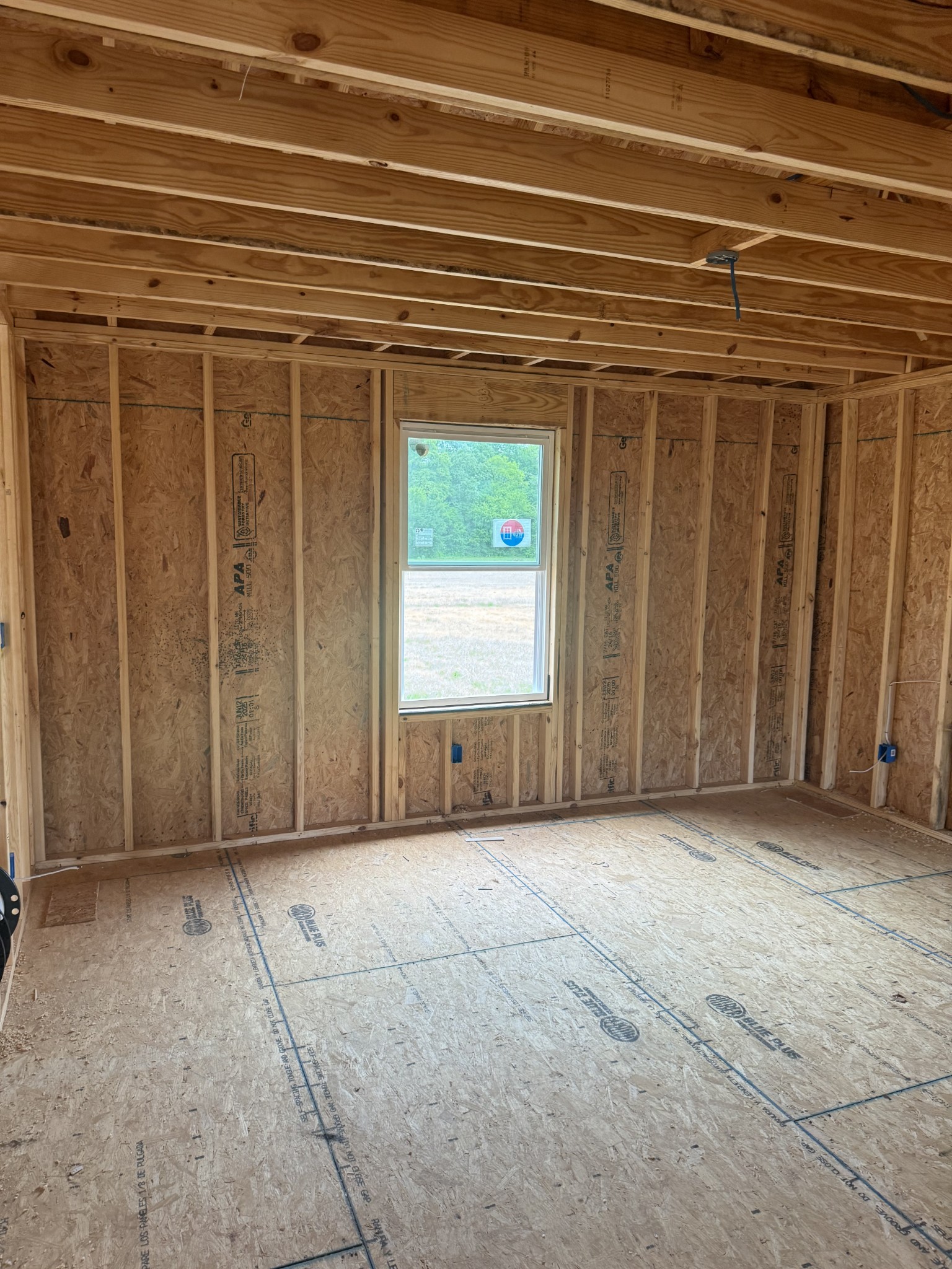 2108 Laws Hill Road Lewisburg, TN 37091 - Photo 28 of 29 an empty room with windows