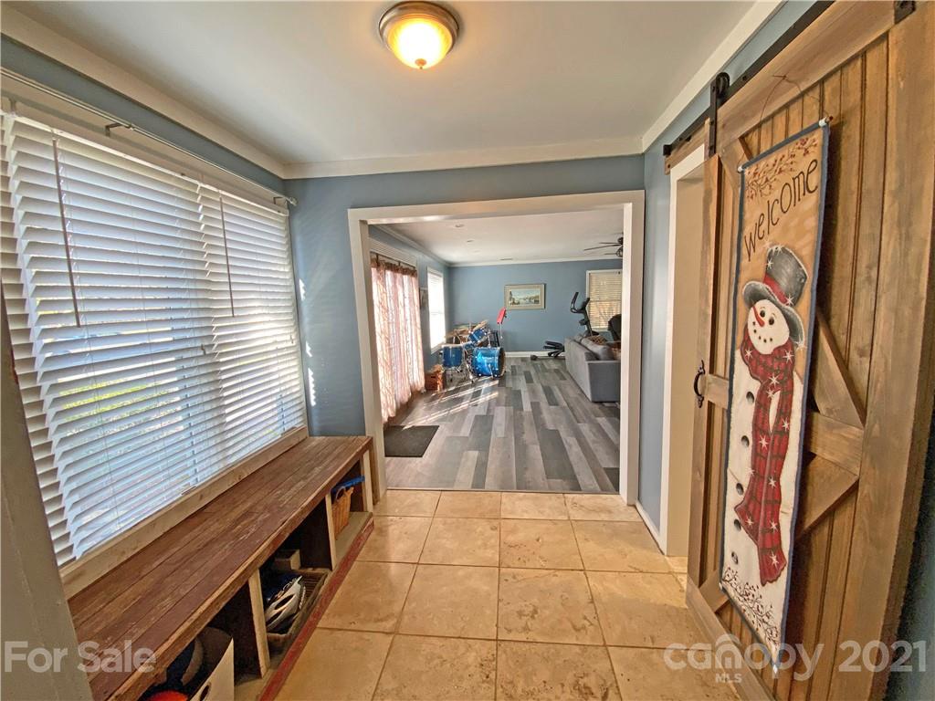 2370 Ralph L Road Hickory, NC 28602 - Photo 13 of 37 Gallery Image 13
