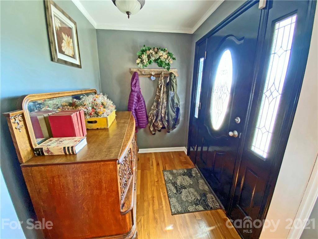 2370 Ralph L Road Hickory, NC 28602 - Photo 17 of 37 Gallery Image 17