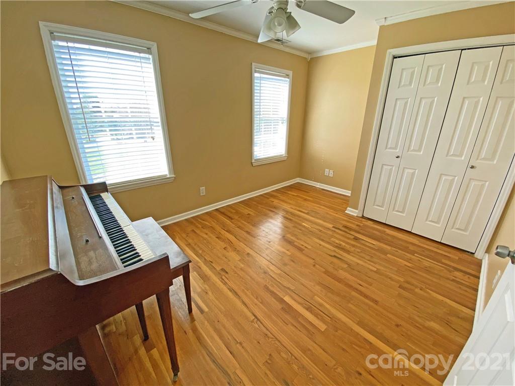 2370 Ralph L Road Hickory, NC 28602 - Photo 22 of 37 Gallery Image 22