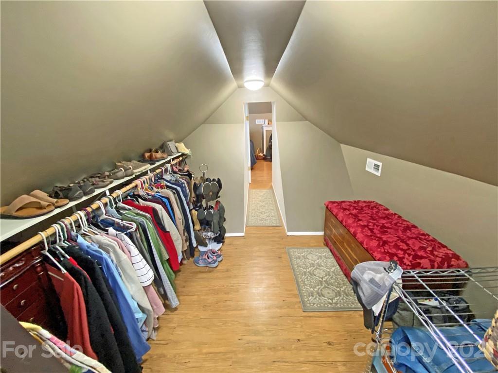 2370 Ralph L Road Hickory, NC 28602 - Photo 10 of 37 Gallery Image 10