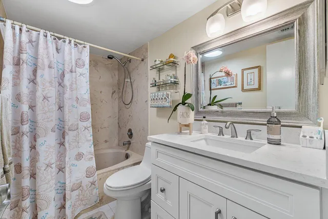 $3,000 | 5188 Oakhill Lane, Unit 1111, Delray Beach, FL 33484