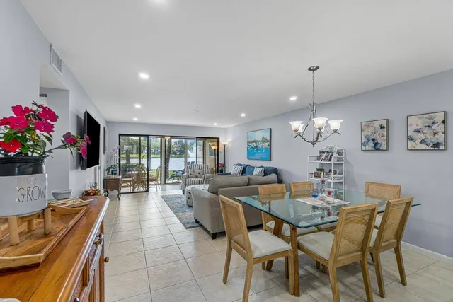 $3,000 | 5188 Oakhill Lane, Unit 1111, Delray Beach, FL 33484