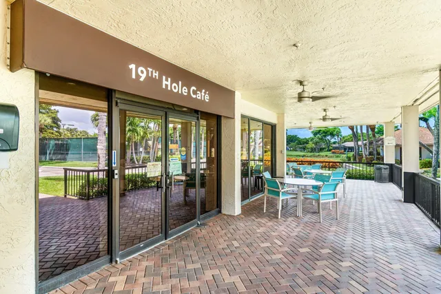$3,000 | 5188 Oakhill Lane, Unit 1111, Delray Beach, FL 33484