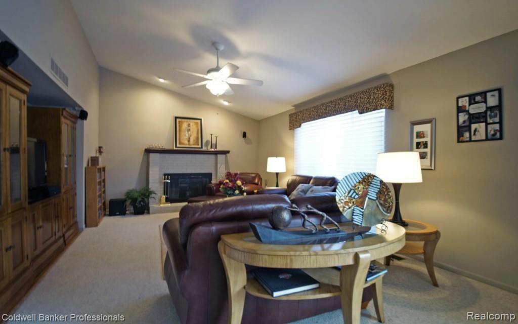 25930 Junction Novi, MI 48375 - Photo 11 of 25 Family Room 3