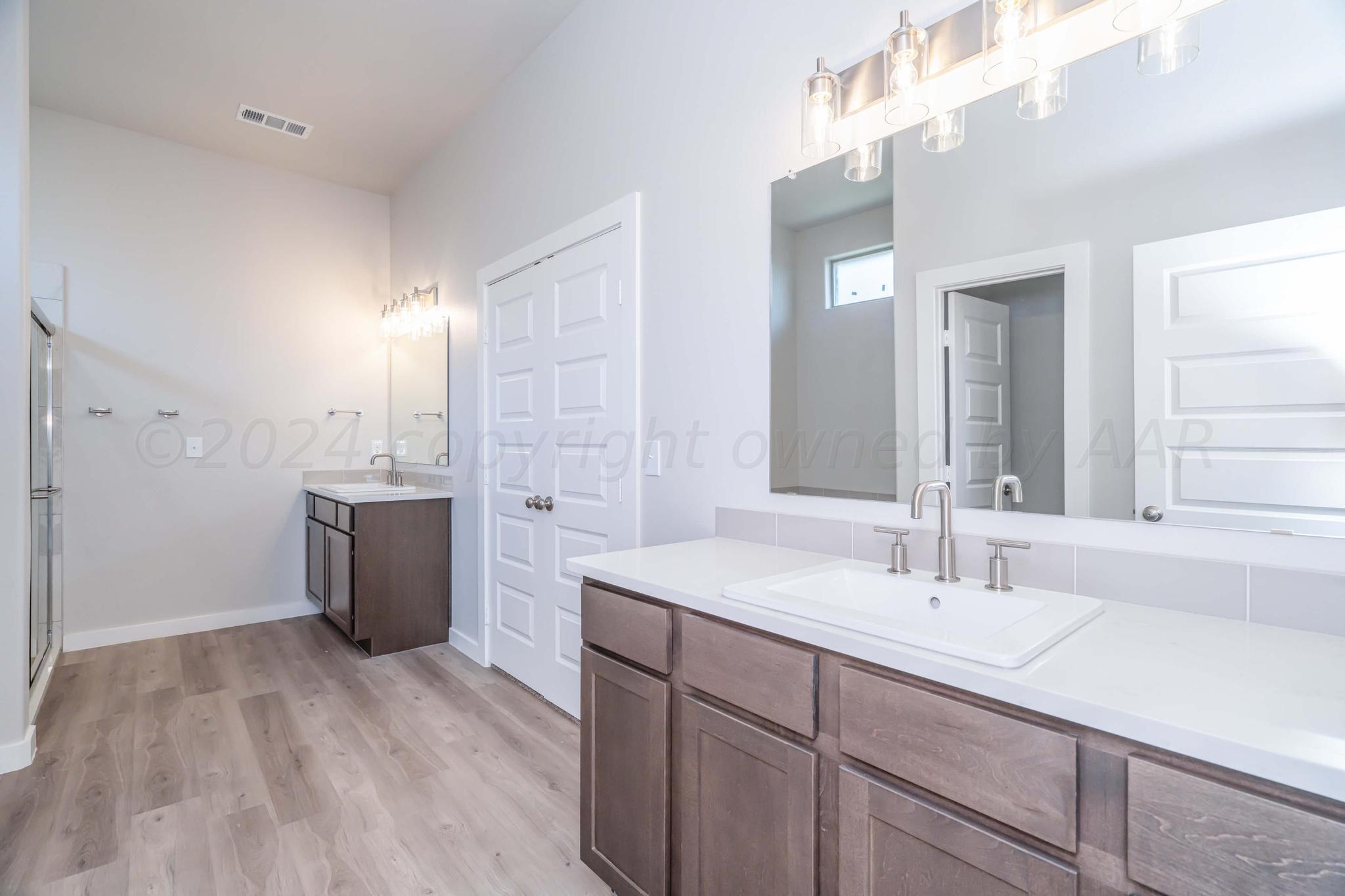 7511 Frazier Road Amarillo, TX 79119 - Photo 13 of 26 7511 Frazier-29 PRIMARY BATH