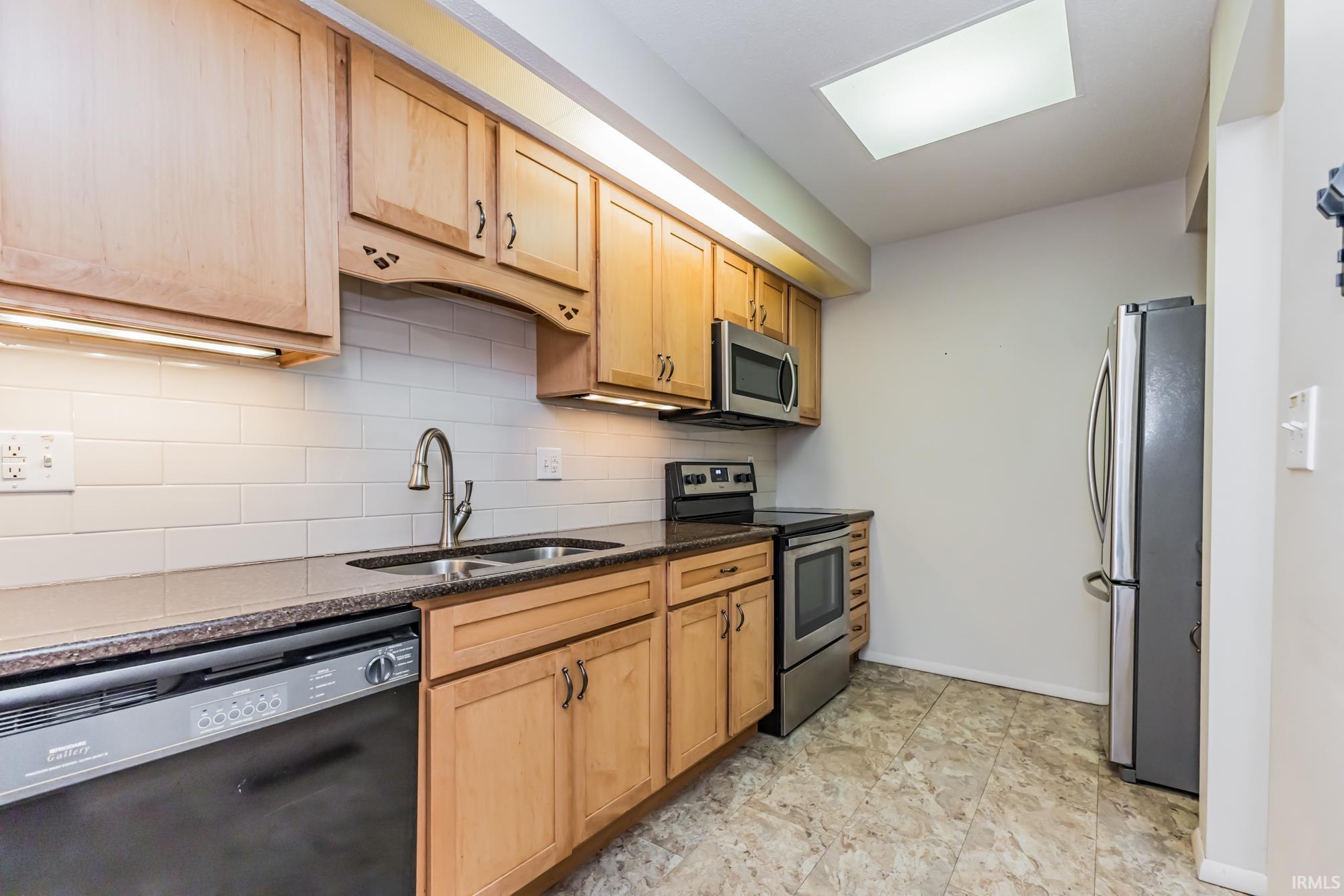 3400 West Riggin Road, Unit 10 Muncie, IN 47304 - Photo 8 of 30 Gallery Image 8