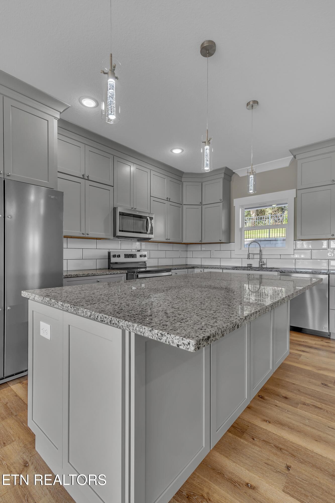 1348 Rippling Waters Circle Sevierville, TN 37876 - Photo 11 of 39 Gallery Image 11