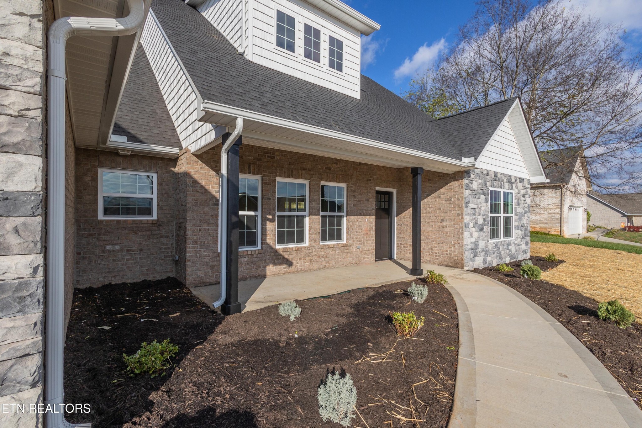 1348 Rippling Waters Circle Sevierville, TN 37876 - Photo 2 of 39 Gallery Image 2