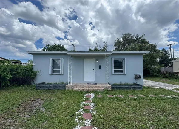 $2,450 | 1320 Northwest 87th Street, Miami, FL 33147