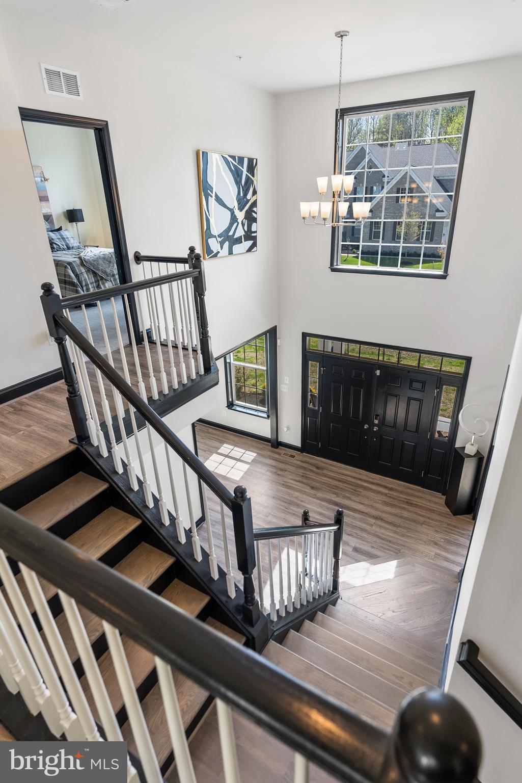 4012 Diamondhead Avenue Bowie, MD 20721 - Photo 22 of 96 a living room with furniture