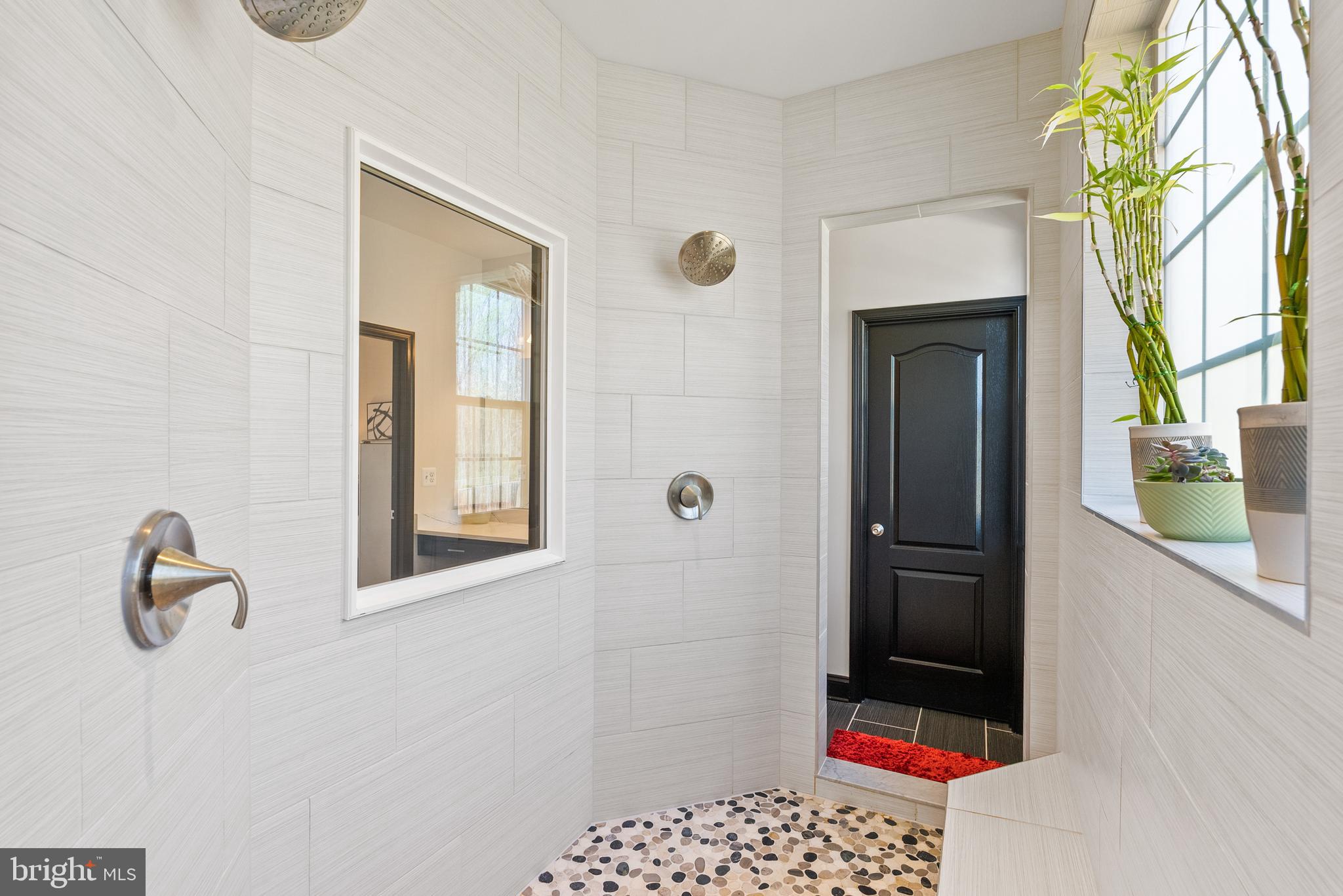 4012 Diamondhead Avenue Bowie, MD 20721 - Photo 51 of 96 a bathroom with a shower