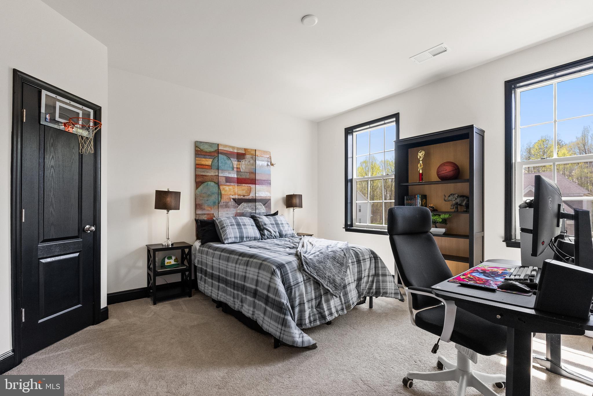 4012 Diamondhead Avenue Bowie, MD 20721 - Photo 59 of 96 a bedroom with a bed a desk and chair