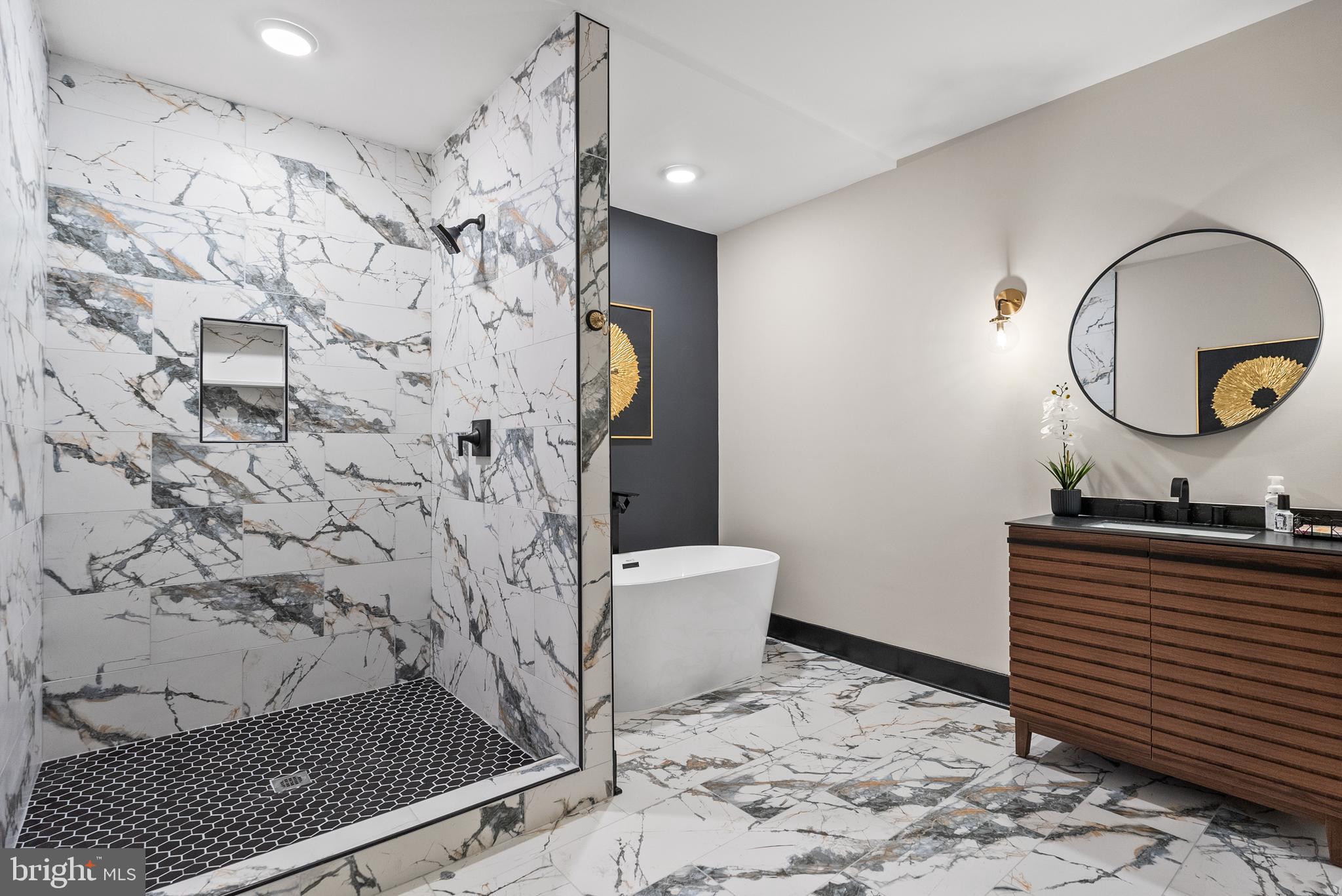 4012 Diamondhead Avenue Bowie, MD 20721 - Photo 77 of 96 a bathroom with a sink toilet and shower