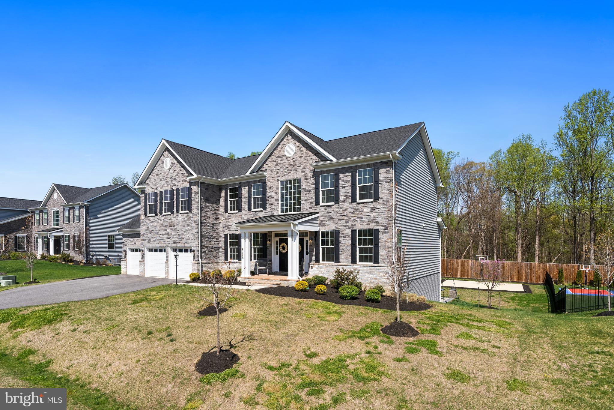 4012 Diamondhead Avenue Bowie, MD 20721 - Photo 8 of 96 a front view of a house with a yard