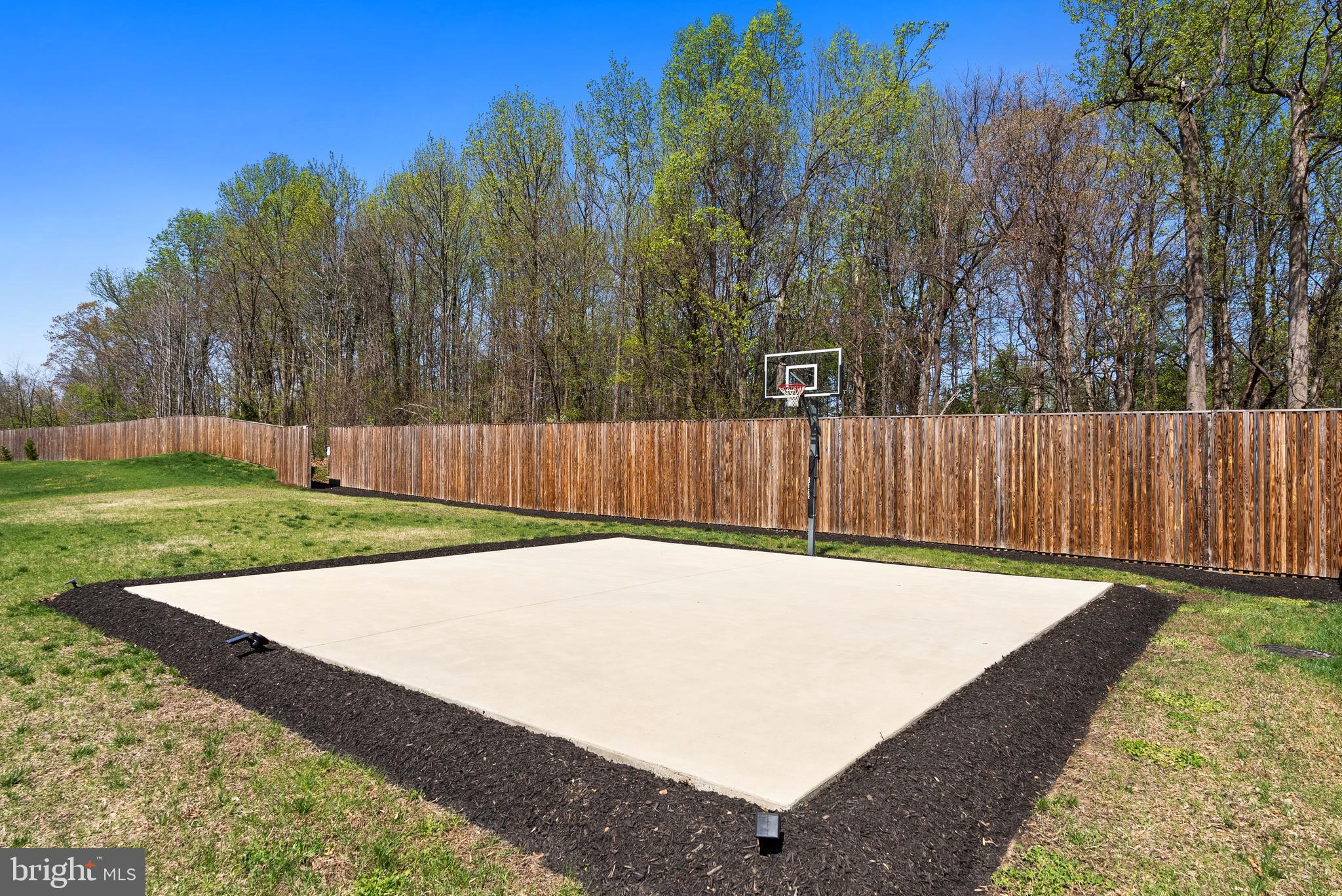 4012 Diamondhead Avenue Bowie, MD 20721 - Photo 86 of 96 a view of a backyard with green space