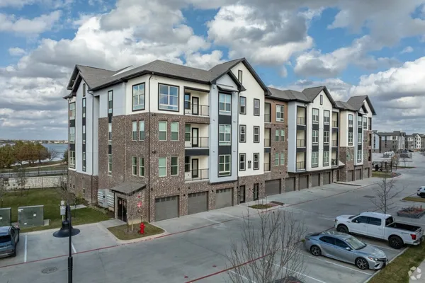 $2,350 | 4401 East Pflugerville Parkway, Unit 2401, Pflugerville, TX 78660