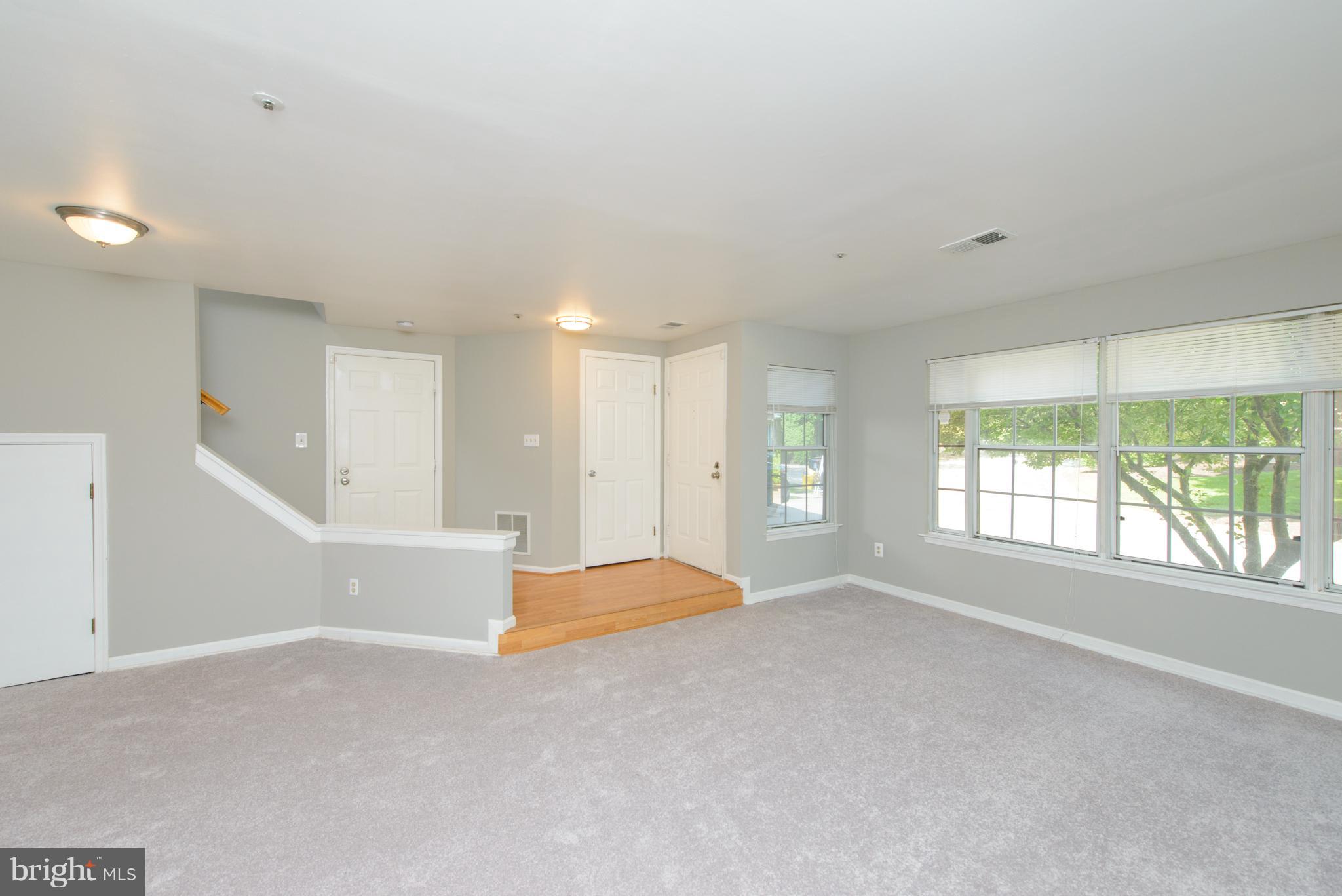 4703 Ridgeline Terrace, Unit 286 Bowie, MD 20720 - Photo 3 of 26 Living Room