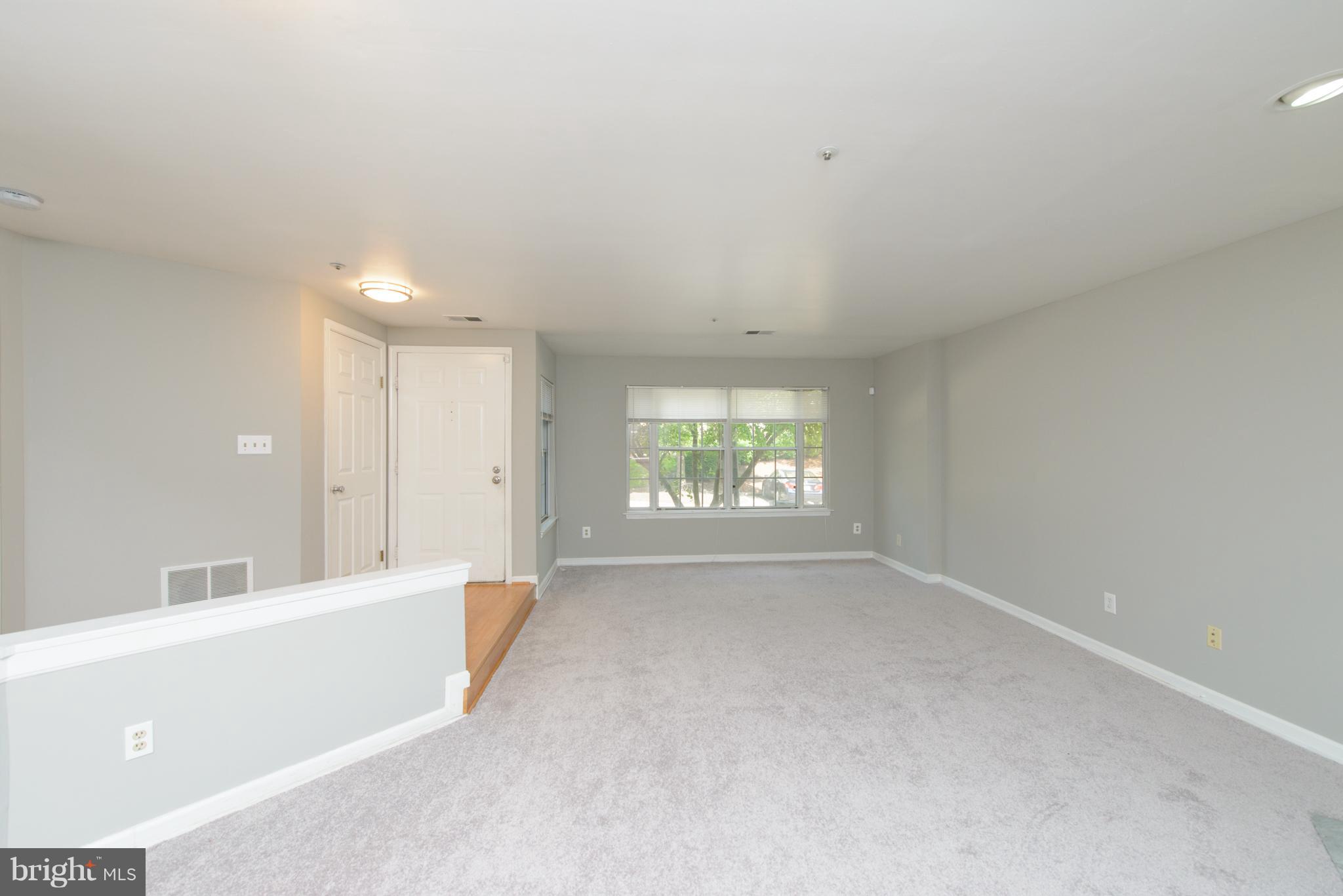 4703 Ridgeline Terrace, Unit 286 Bowie, MD 20720 - Photo 4 of 26 Living Room