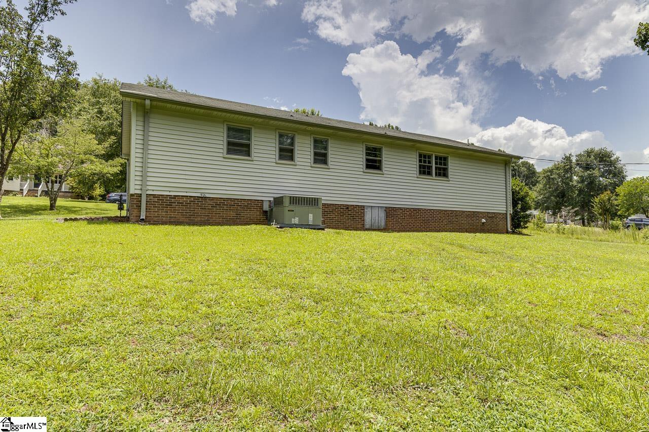 321 Springdale Avenue Liberty, SC 29657 - Photo 33 of 35