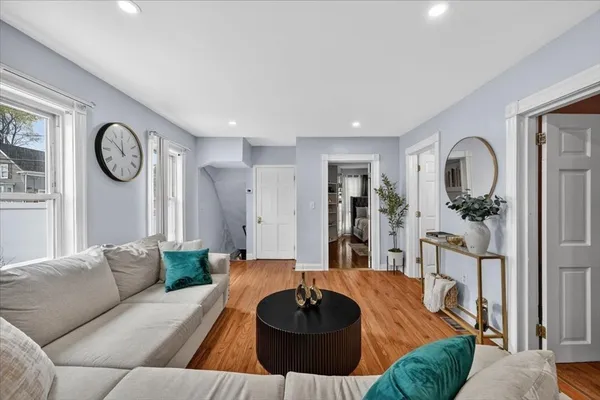 $800,000 | 21 Pine Avenue, Brockton, MA 02302