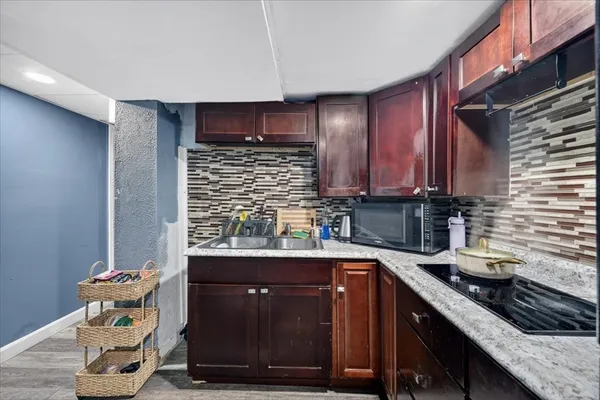 $800,000 | 21 Pine Avenue, Brockton, MA 02302