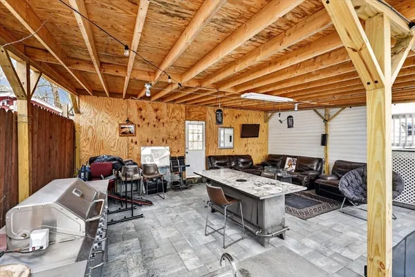 $800,000 | 21 Pine Avenue, Brockton, MA 02302