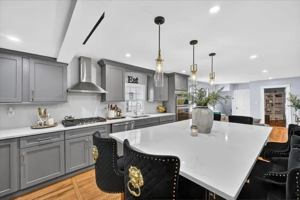 $800,000 | 21 Pine Avenue, Brockton, MA 02302