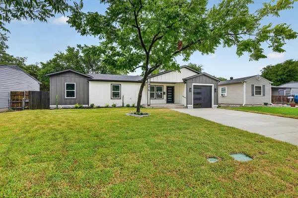 $468,000 | 426 Goodyear Street, Irving, TX 75062