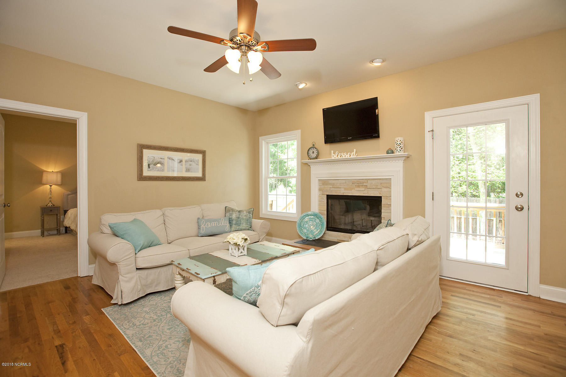 112 Spring Chase Lane Rocky Point, NC 28457 - Photo 13 of 63 spring chase 112 6lr tania_1740