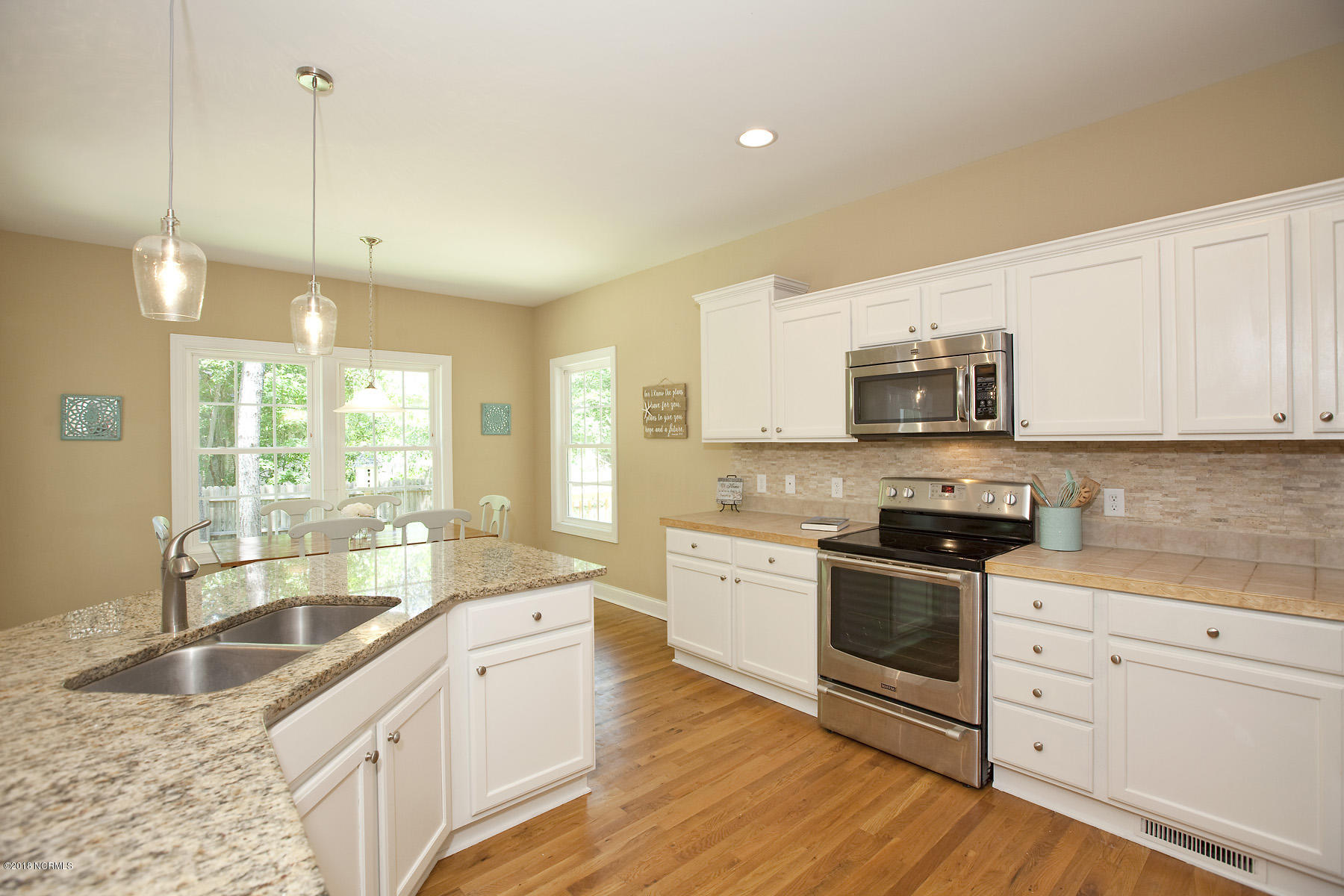 112 Spring Chase Lane Rocky Point, NC 28457 - Photo 16 of 63 spring chase 112 7kit tania_1759