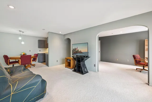 $165,000 | 7320 York Avenue South, Unit 211, Edina, MN 55435