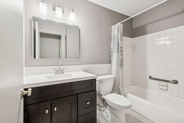 $165,000 | 7320 York Avenue South, Unit 211, Edina, MN 55435