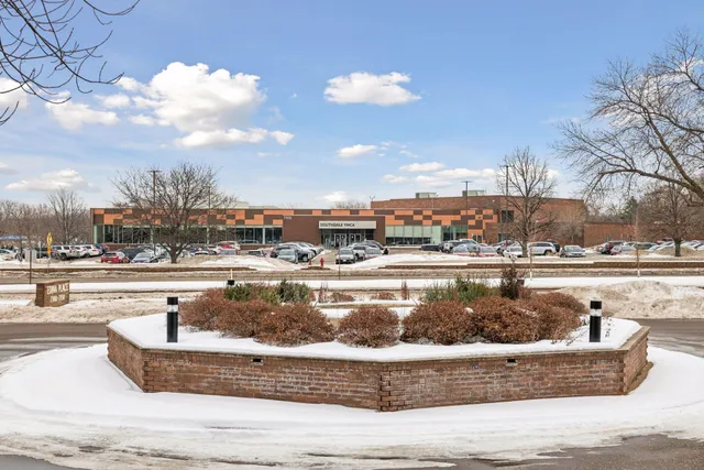 $165,000 | 7320 York Avenue South, Unit 211, Edina, MN 55435