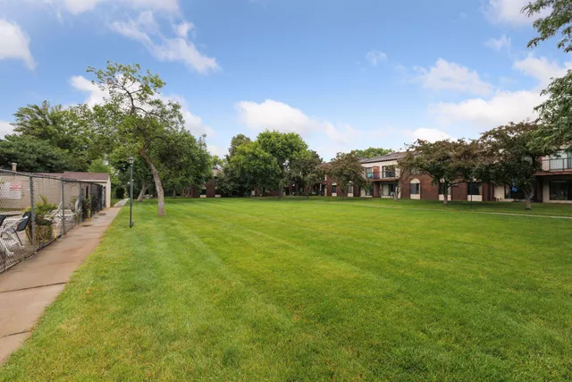 $165,000 | 7320 York Avenue South, Unit 211, Edina, MN 55435