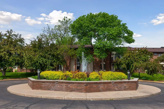 $165,000 | 7320 York Avenue South, Unit 211, Edina, MN 55435