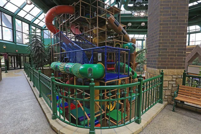 $165,000 | 7320 York Avenue South, Unit 211, Edina, MN 55435