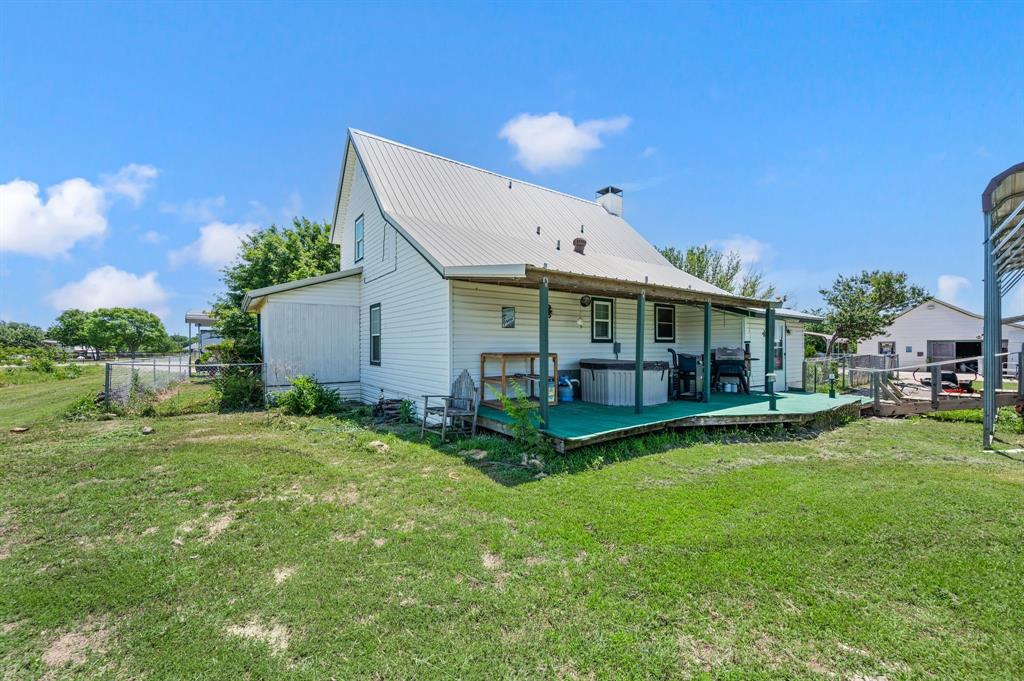 266 Old Chisholm Trail Rhome, TX 76078 - Photo 25 of 39